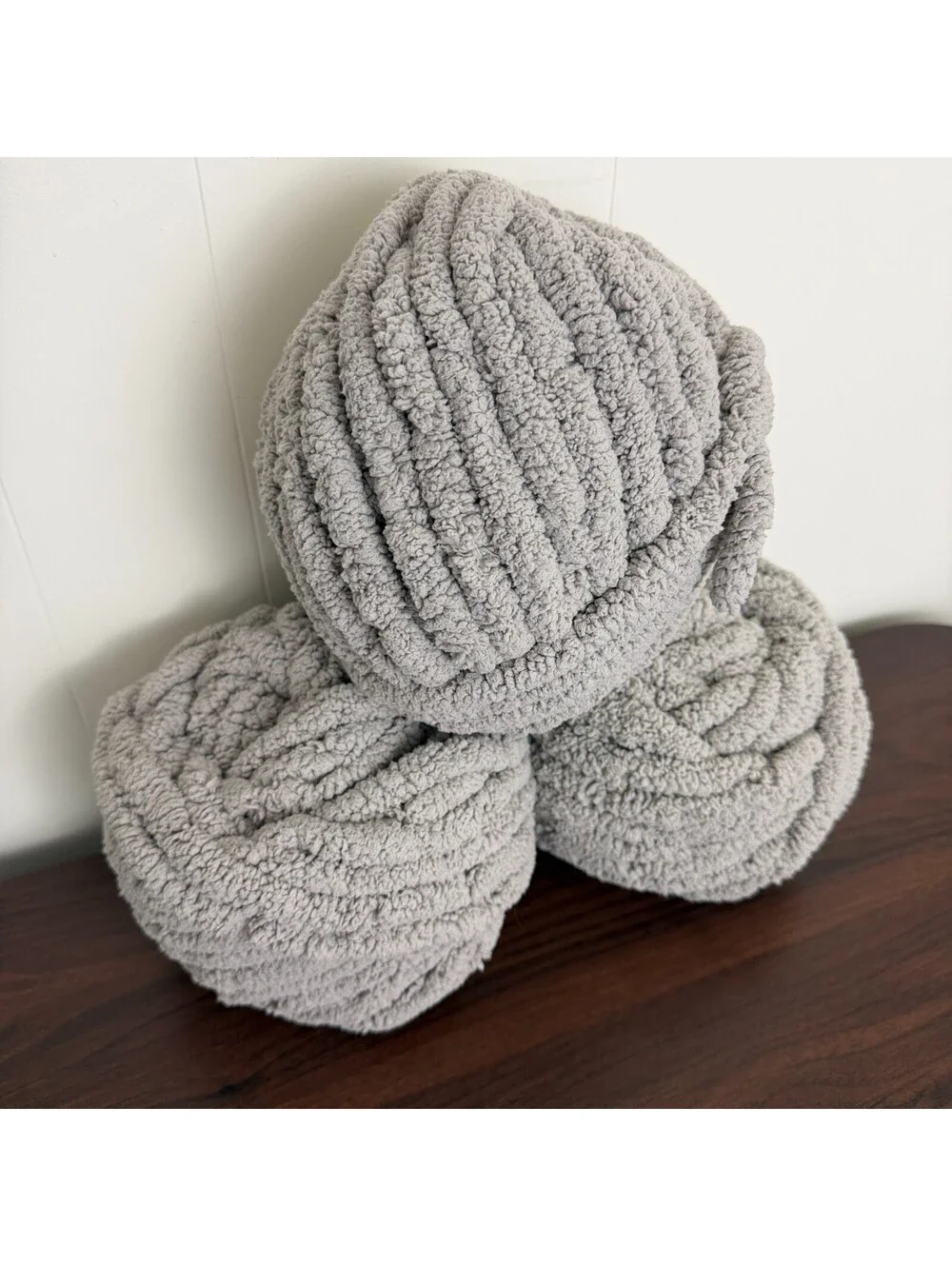 Reclaimed Jumbo Chenille Yarn 7# - 97 Yds Gray 708g (3 Cakes)